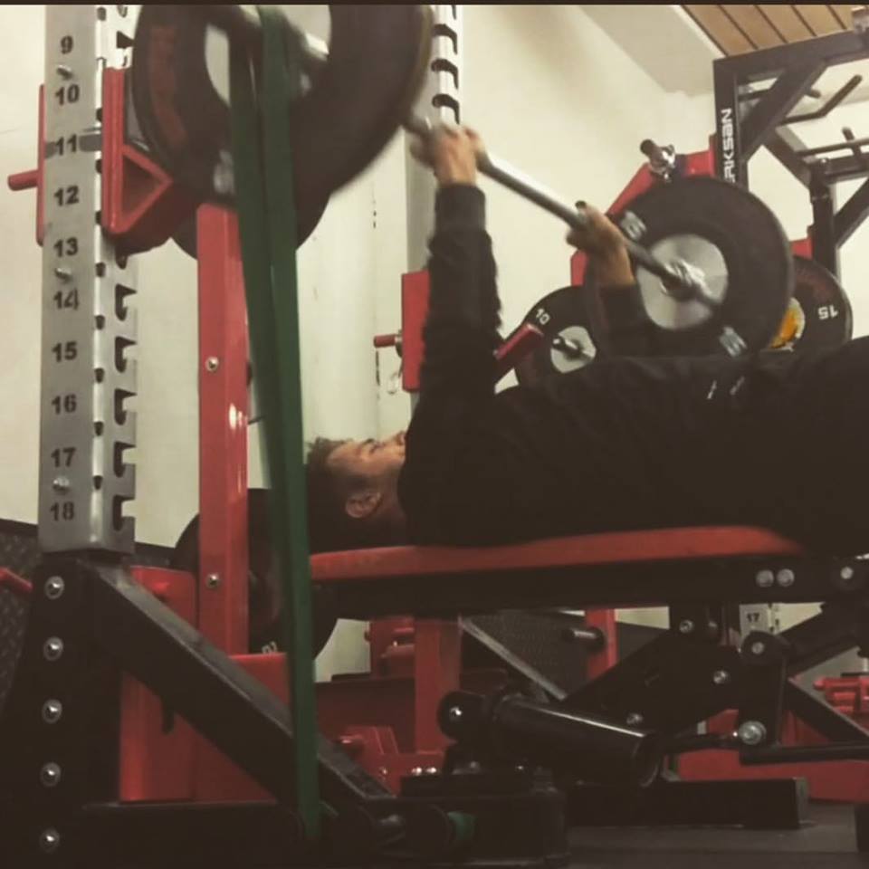 VIDEO: Strengthen Your Long Range Punch - Boxing Science
